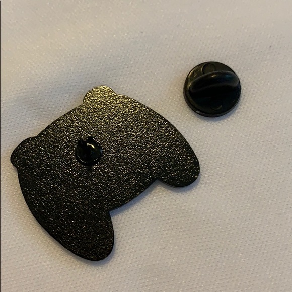 New Pin For The Gamer In Your Family - Picture 3 of 3